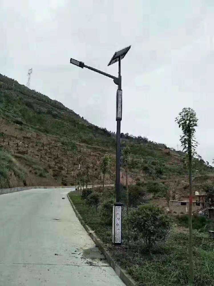阿荣旗仿古太阳能路灯